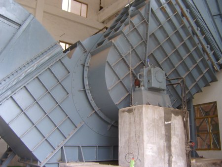 Y4-73��¯���ķ��